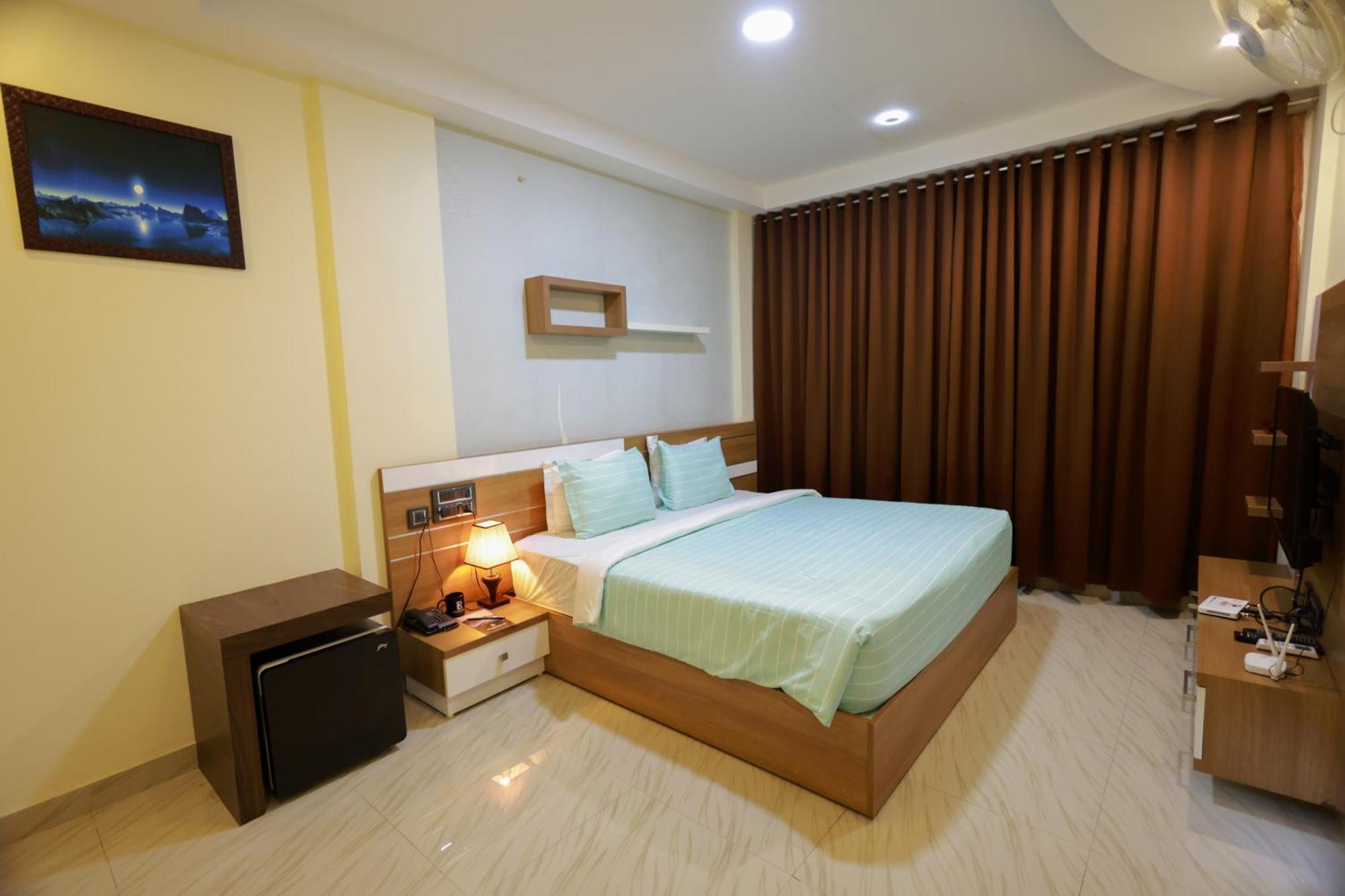 Builda Park Inn Ottappalam Exterior photo
