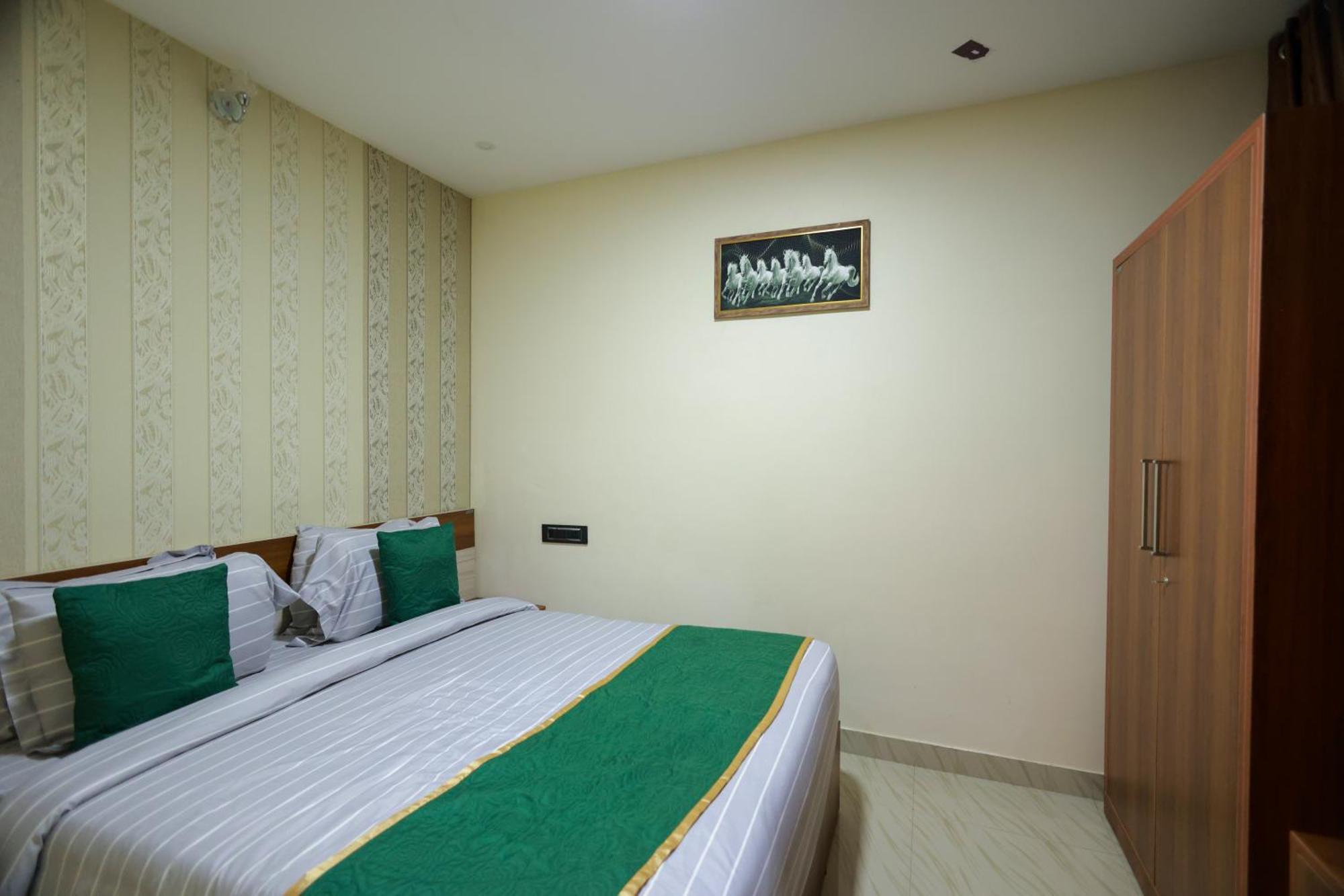 Builda Park Inn Ottappalam Exterior photo